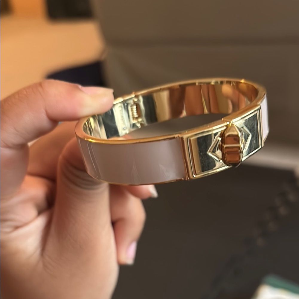 Stella & Dot Gold and Cream Bracelet